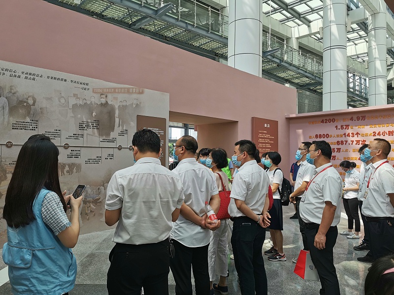 ս���ߡ���ʵ����������ѵ�֧����ǰ�߿���Ӣ���¾�